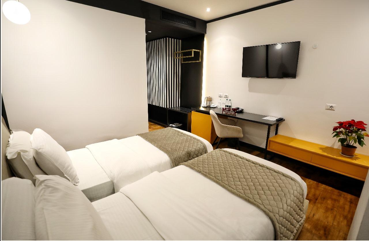 Royal G Max