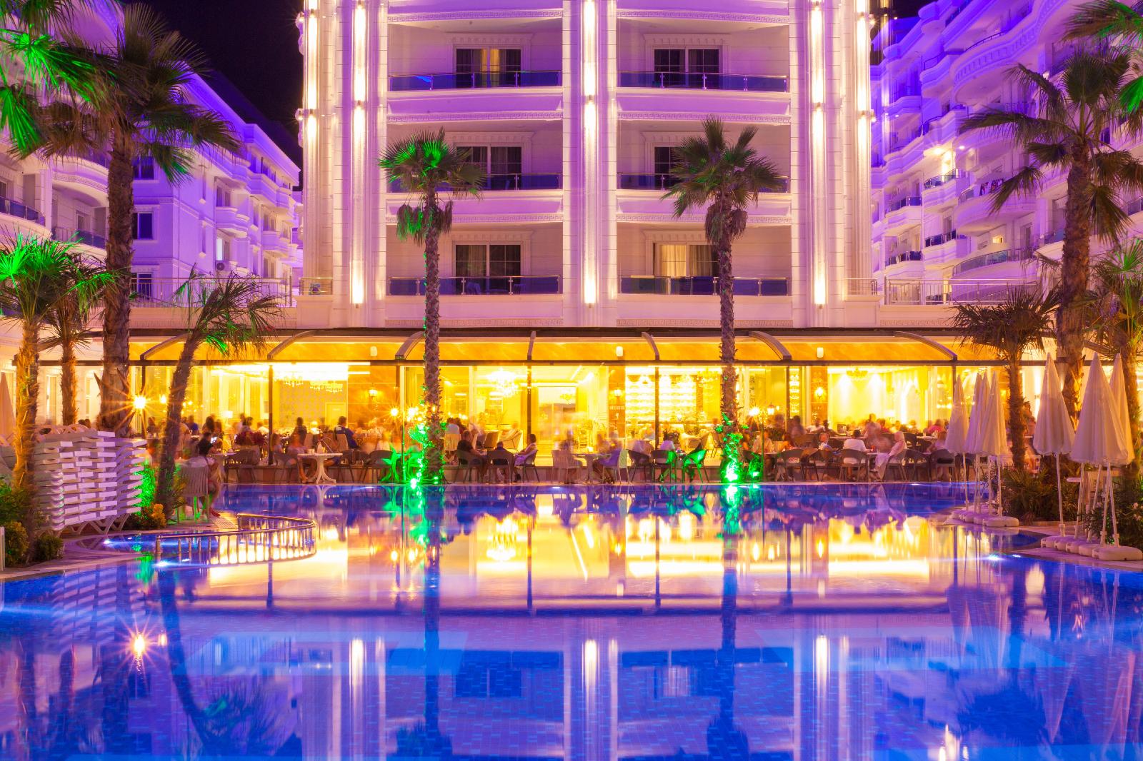 Grand Blue Fafa Resort