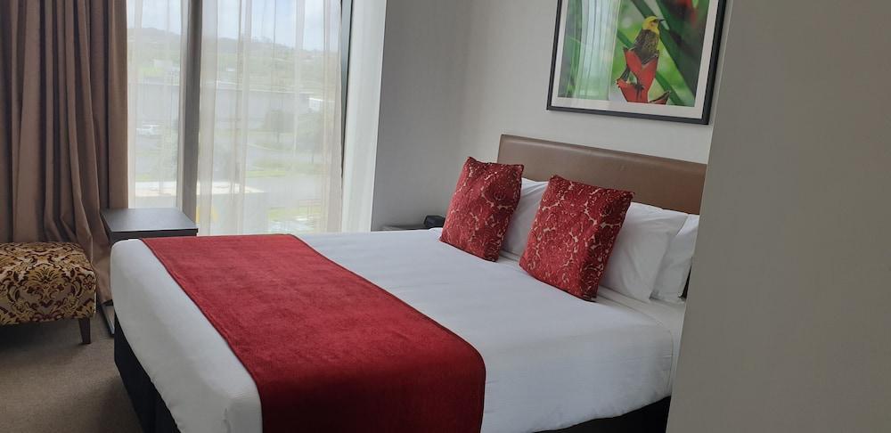 Ramada Suites by Wyndham Auckland Manukau Pacfic Centre