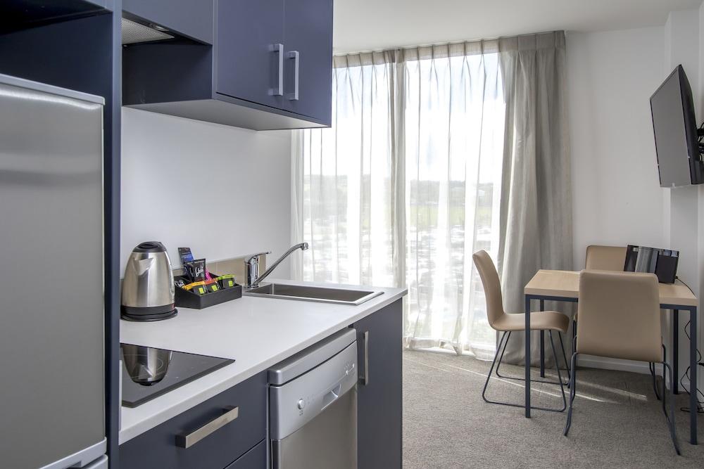 Ramada Suites by Wyndham Auckland Manukau Pacfic Centre