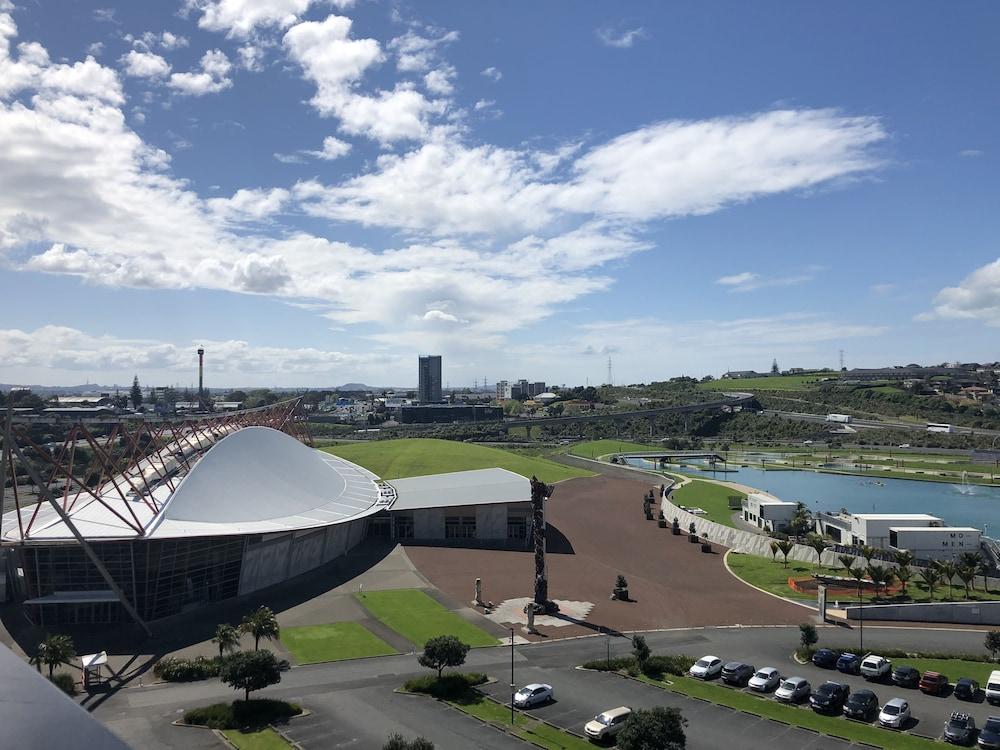 Ramada Suites by Wyndham Auckland Manukau Pacfic Centre