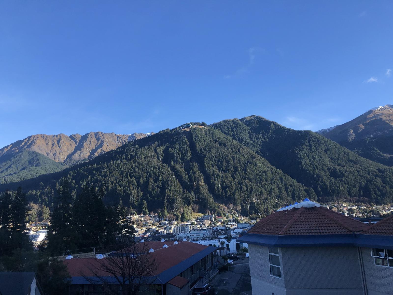 Ramada Suites By Wyndham Queenstown Central