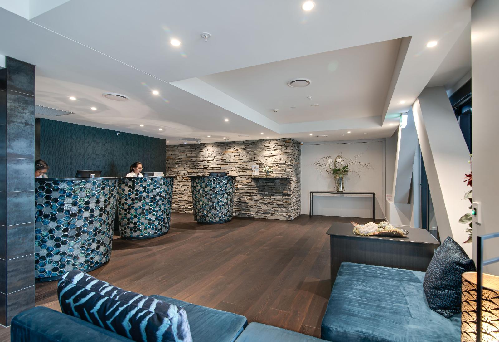 Ramada Suites By Wyndham Queenstown Central