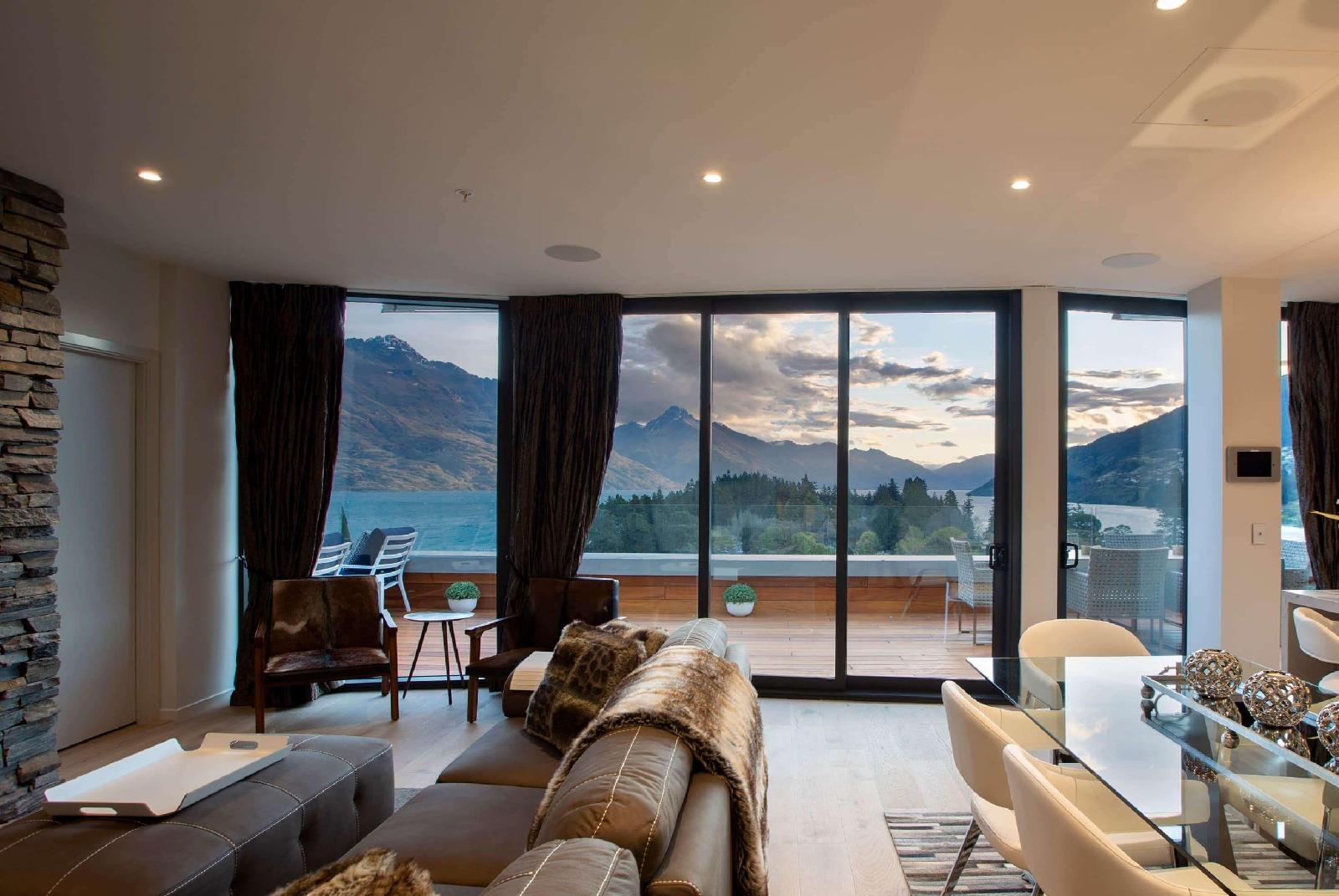 Ramada Suites By Wyndham Queenstown Central
