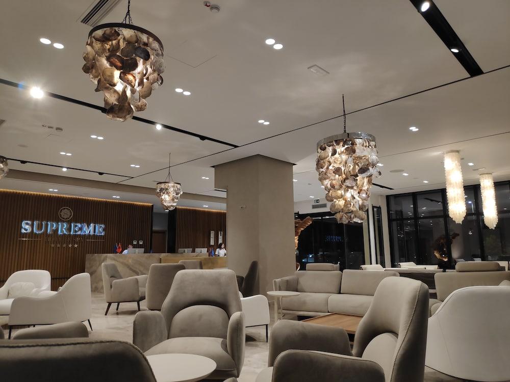 Supreme Hotel & Spa