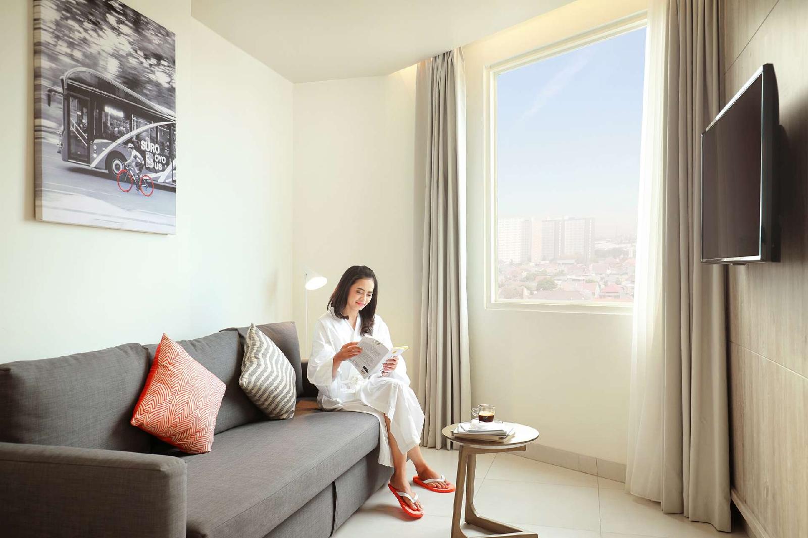 Harris Hotel & Conventions Roundabout Satellite Surabaya