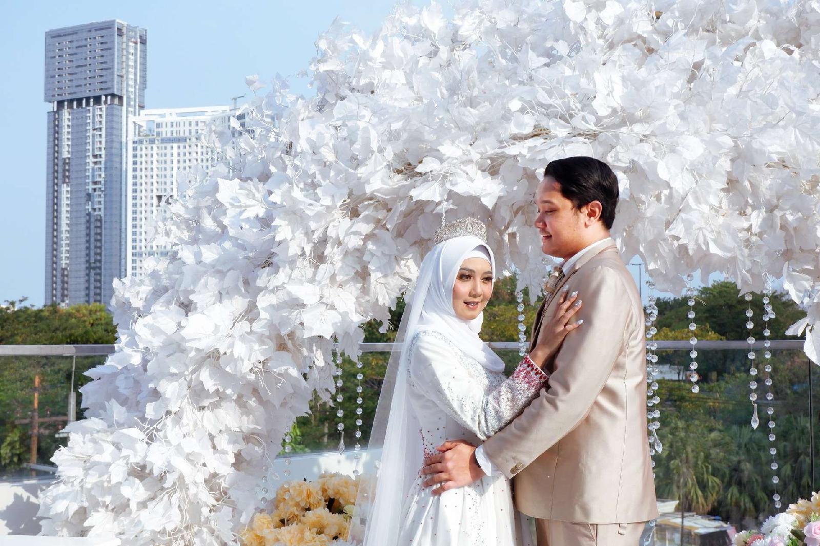 Harris Hotel & Conventions Roundabout Satellite Surabaya