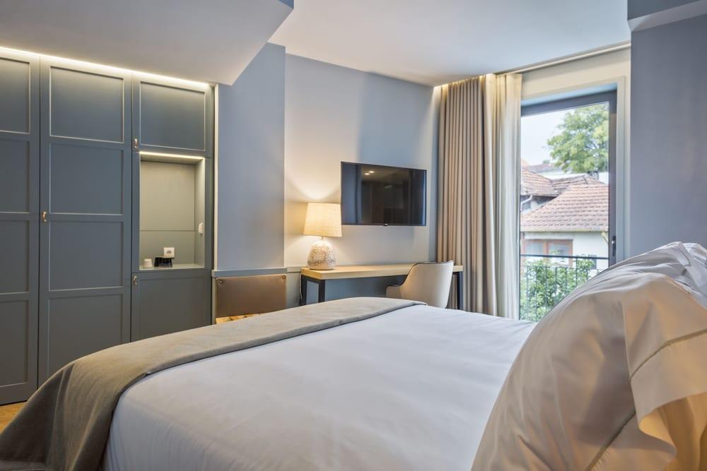 Hotel Pur Oporto Boutique Hotel by actahotels