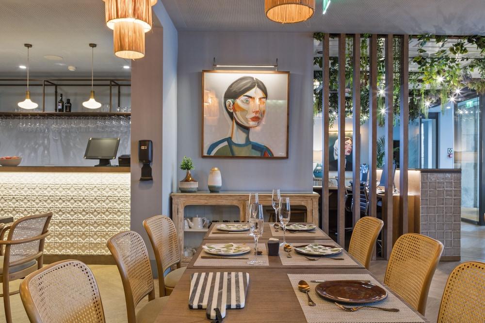 Hotel Pur Oporto Boutique Hotel by actahotels