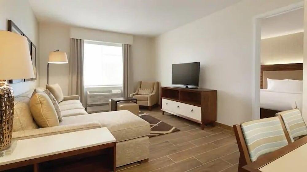 Homewood Suites by Hilton Columbus Easton