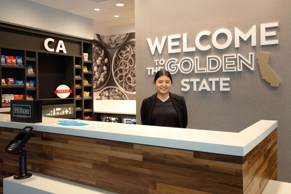 Hampton Inn & Suites Sunnyvale Silicon Valley