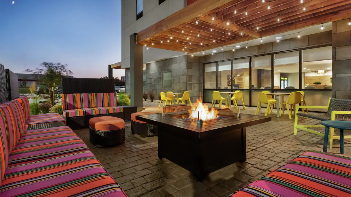 Home2 Suites by Hilton Bloomington Normal