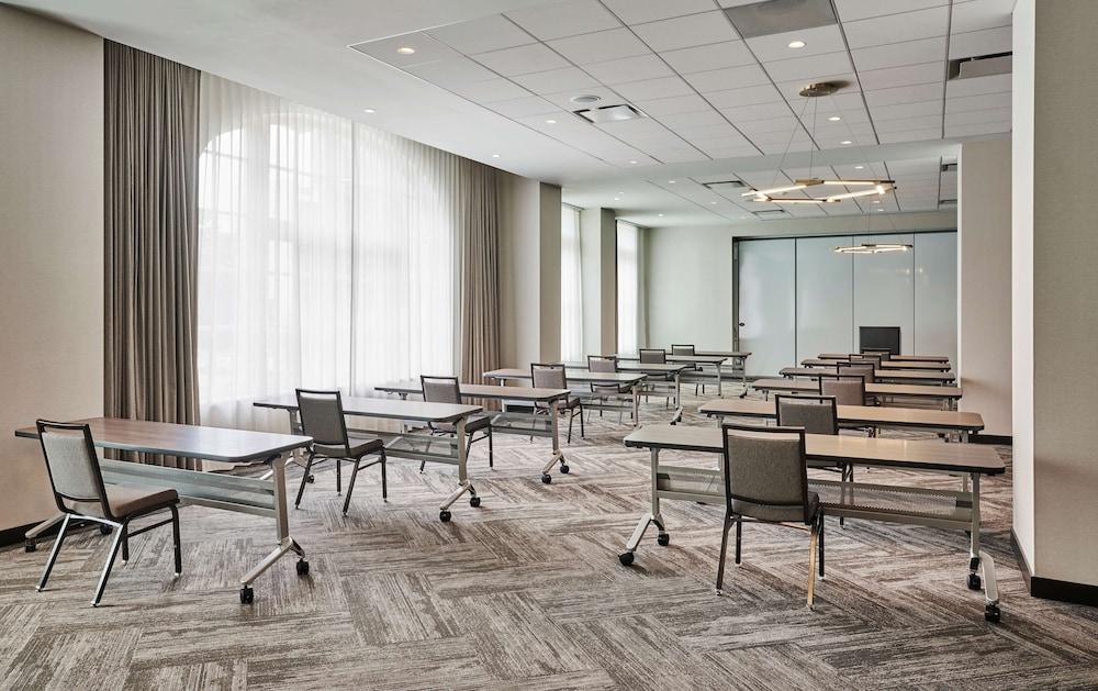 Hyatt Place Chicago Medical University District