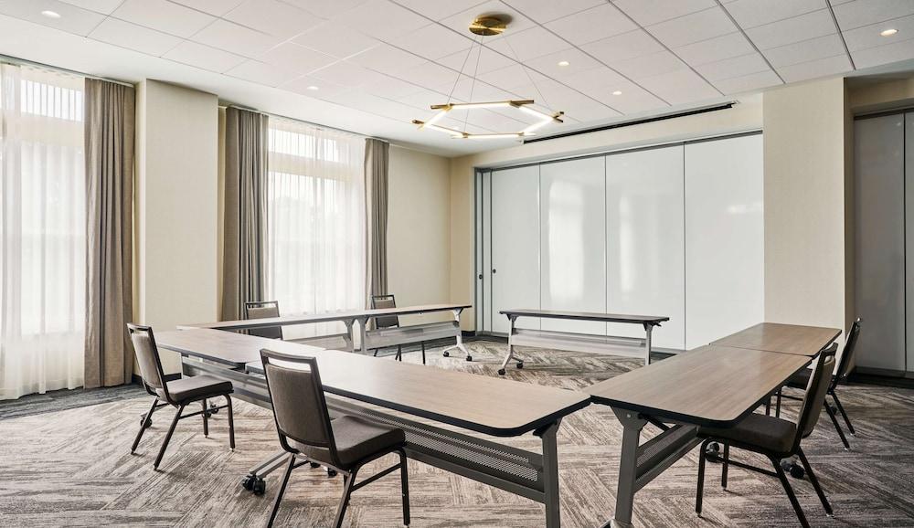 Hyatt Place Chicago Medical University District