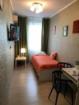 Hotel Crocus Star