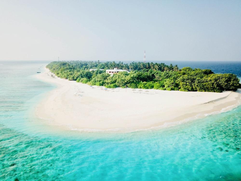 The Ranthari Ukulhas Island Guesthouse & SPA
