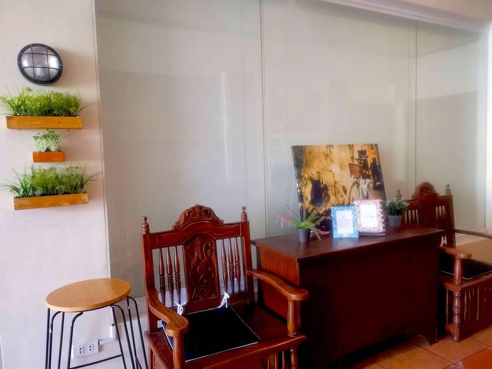 The Runway Inn - Mactan Cebu