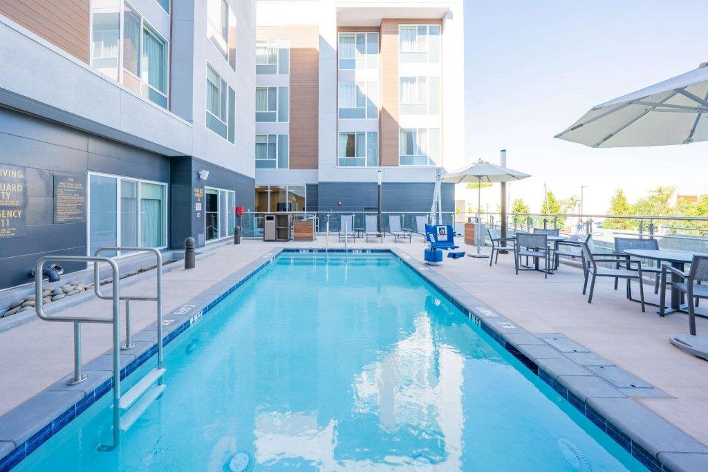 Homewood Suites by Hilton Sunnyvale - Silicon Valley