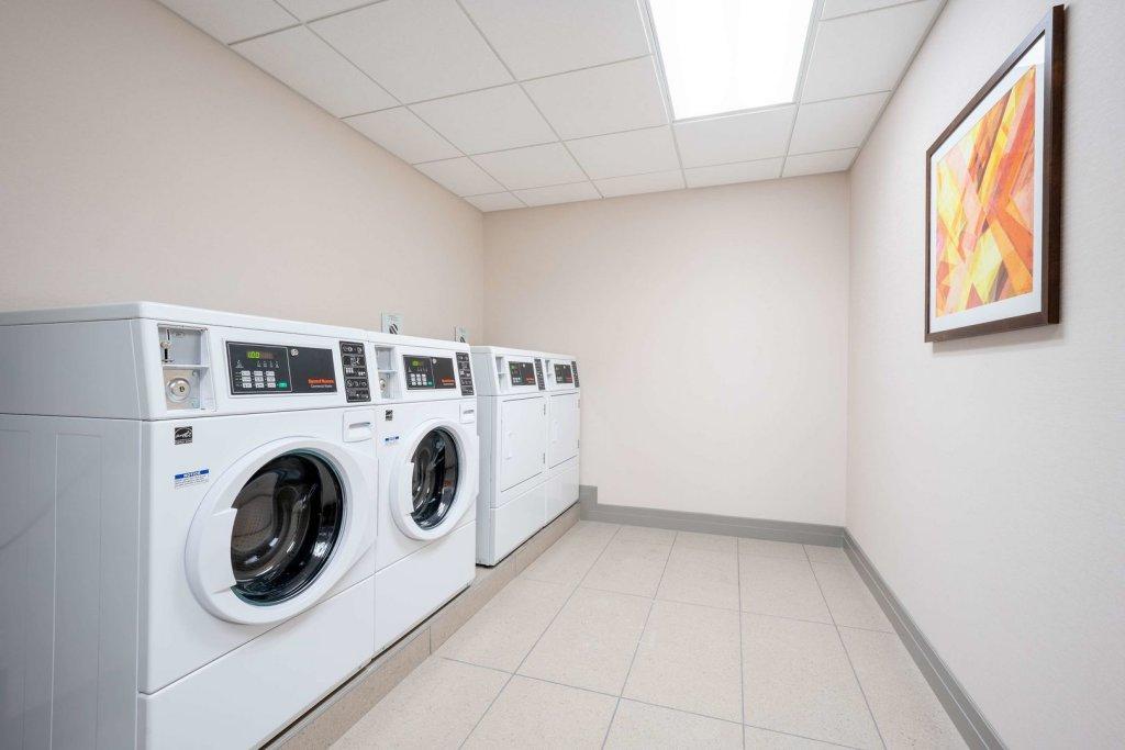 Homewood Suites by Hilton Sunnyvale - Silicon Valley
