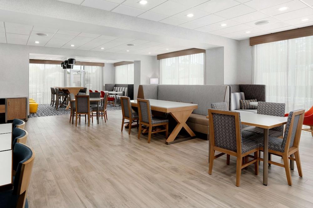 Hampton Inn Bellingham Airport