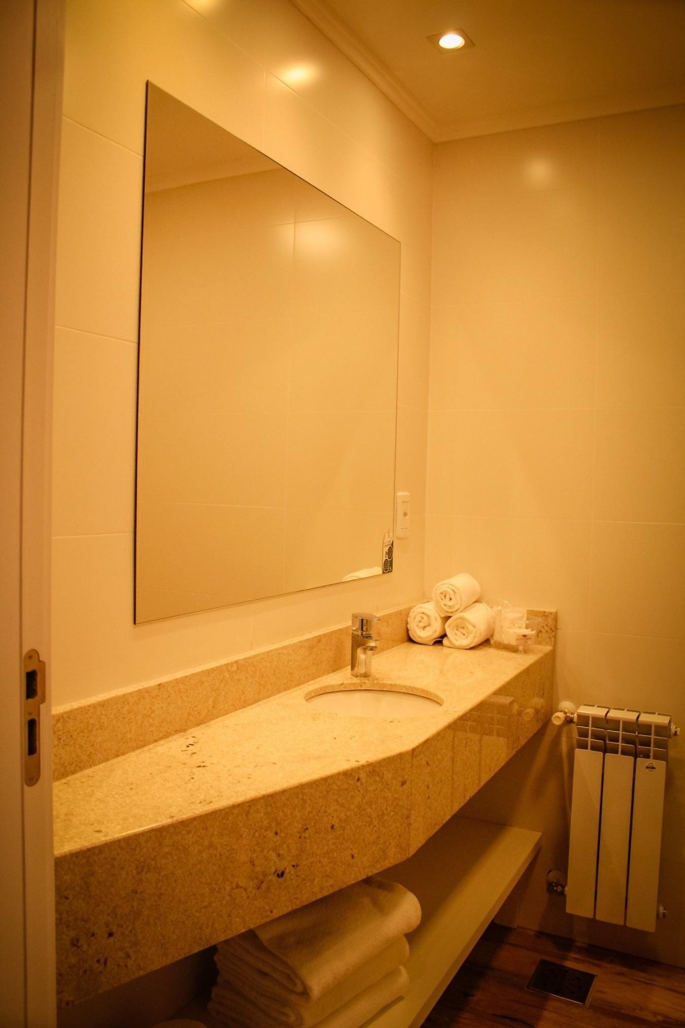 Colina Lagos Hotel