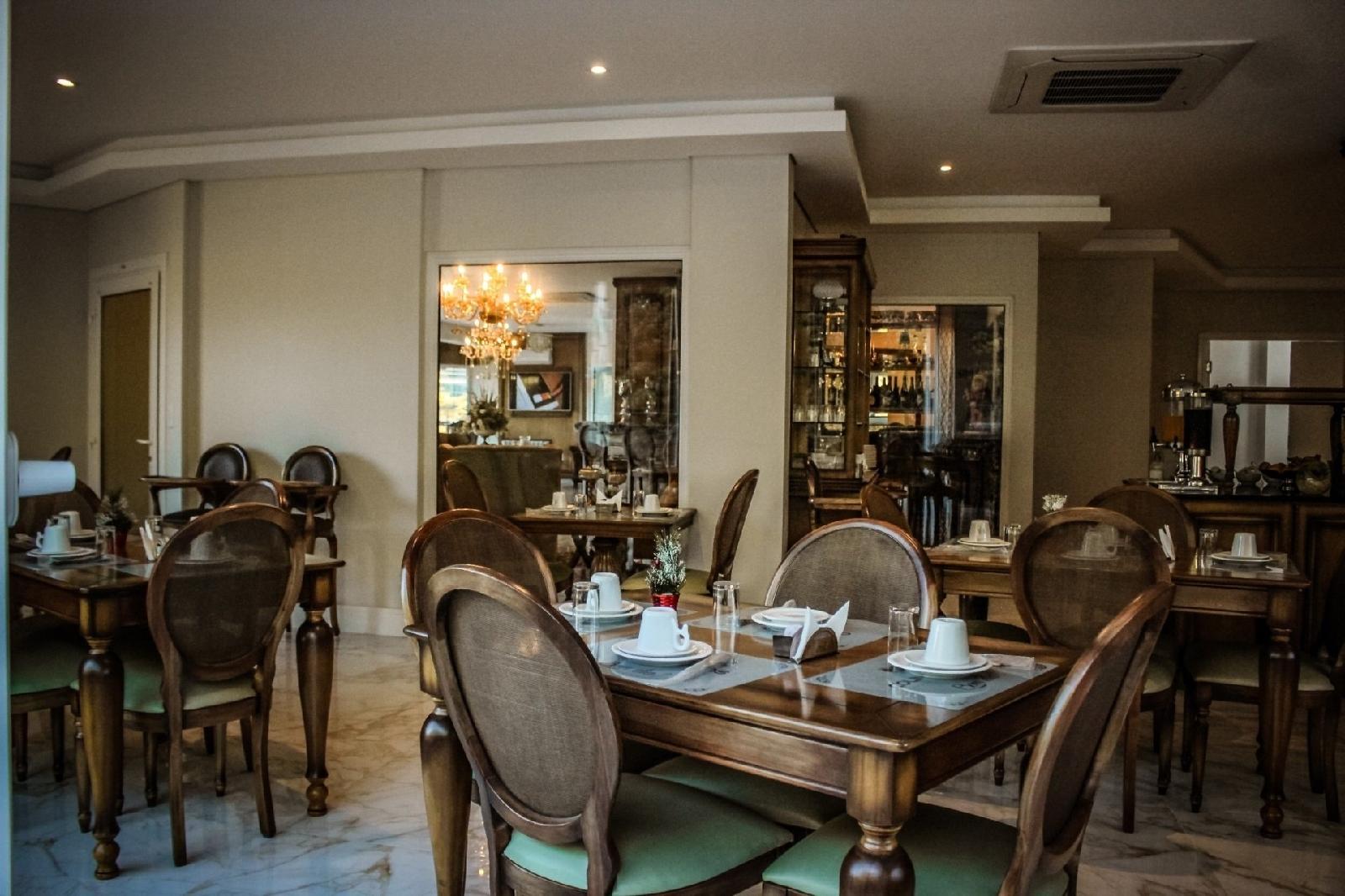 Colina Lagos Hotel