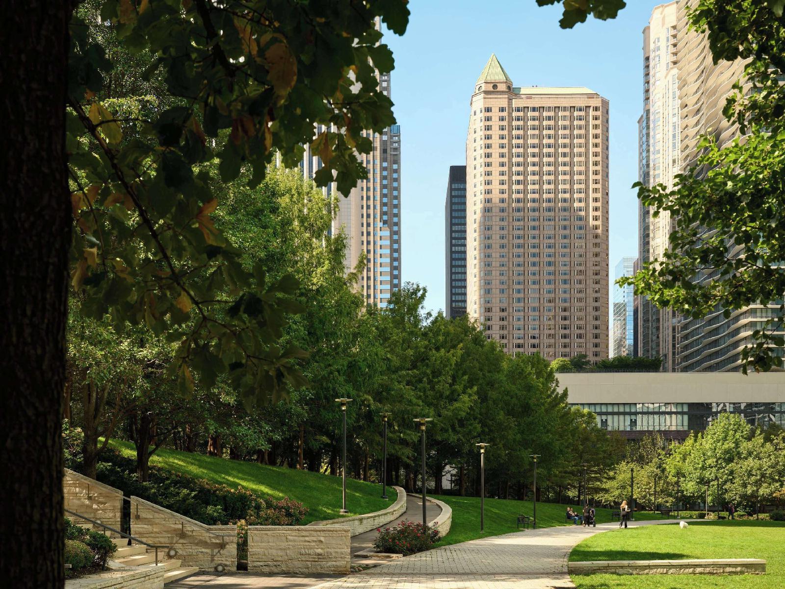 Fairmont Chicago - Millennium Park Gold Experience