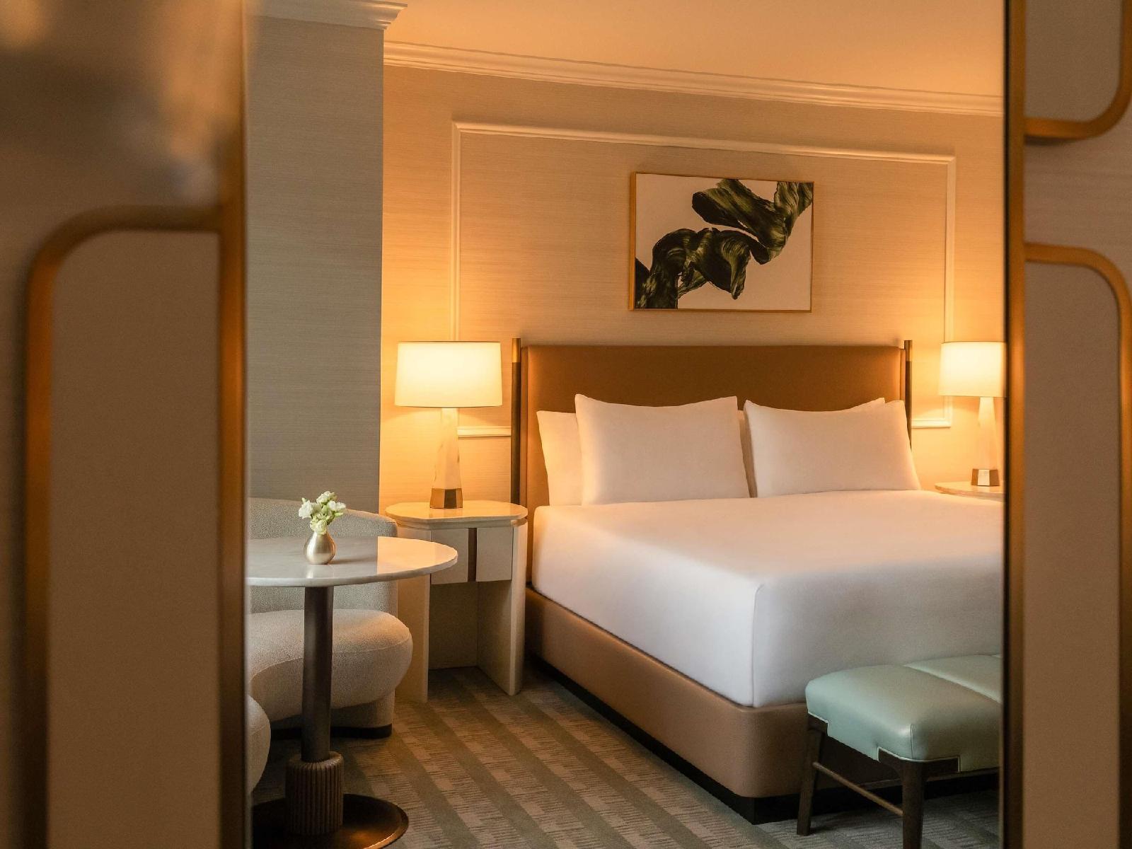 Fairmont Chicago - Millennium Park Gold Experience