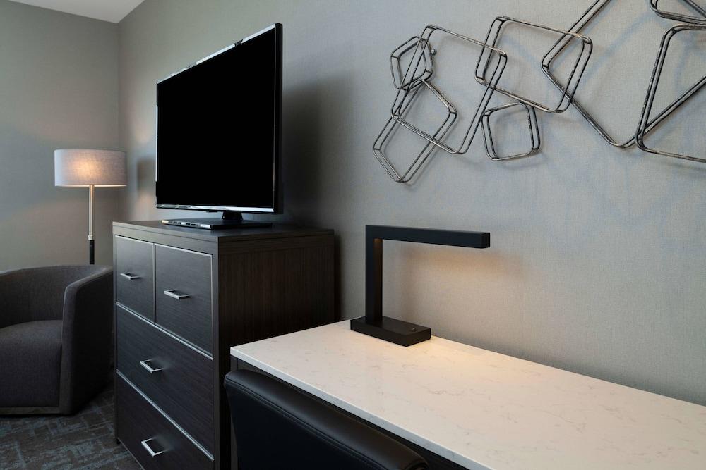 Fairfield Inn & Suites Boston Medford