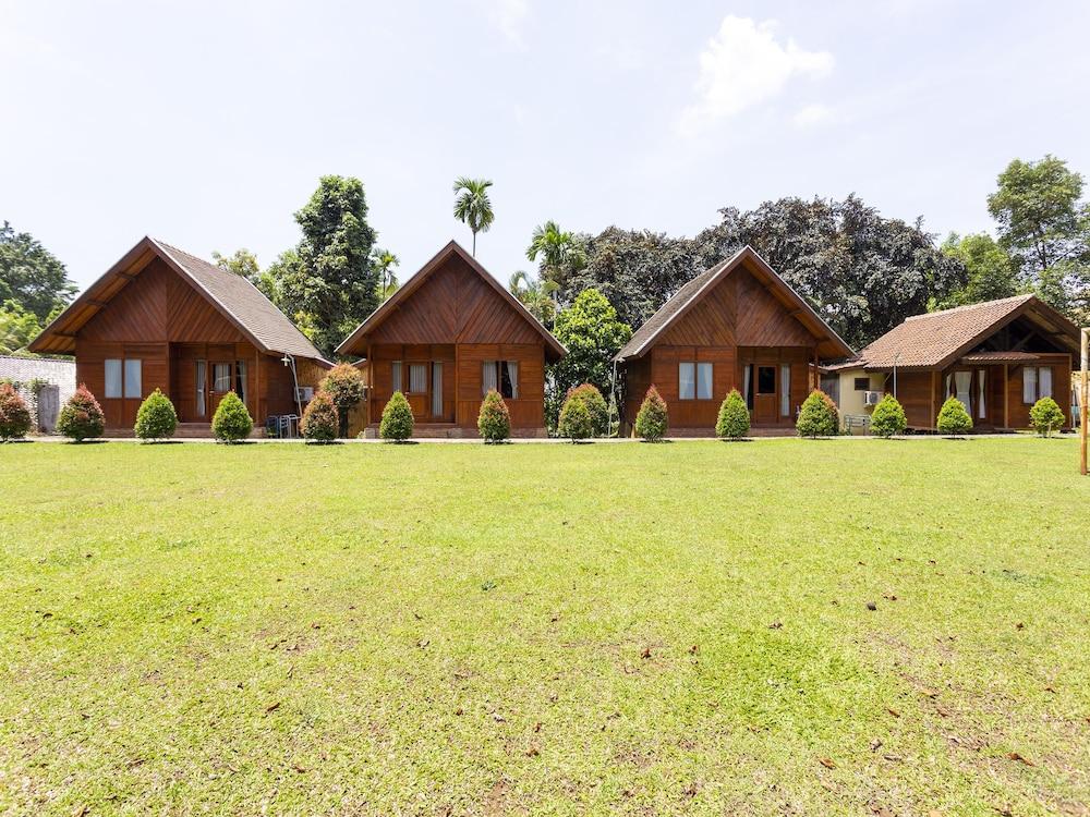 Pavo Resort by OYO Rooms