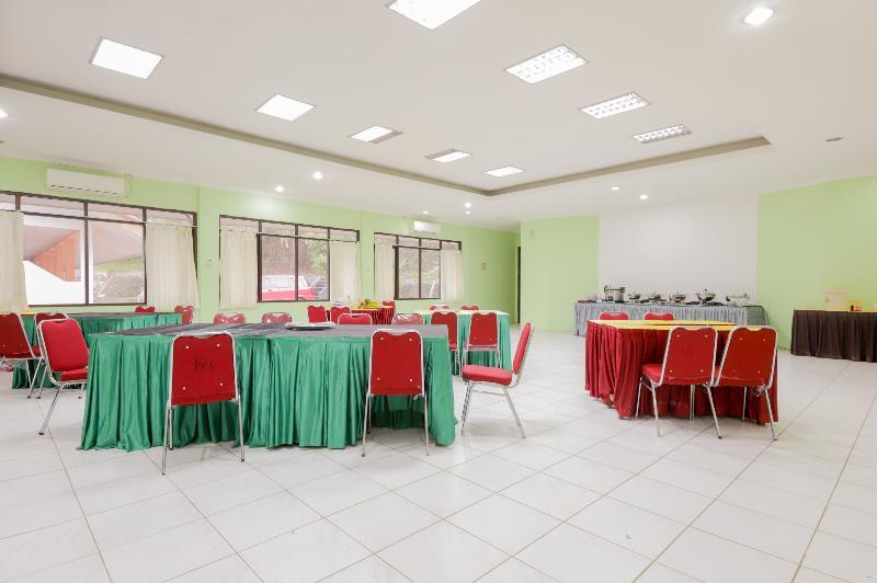 Pavo Resort by OYO Rooms