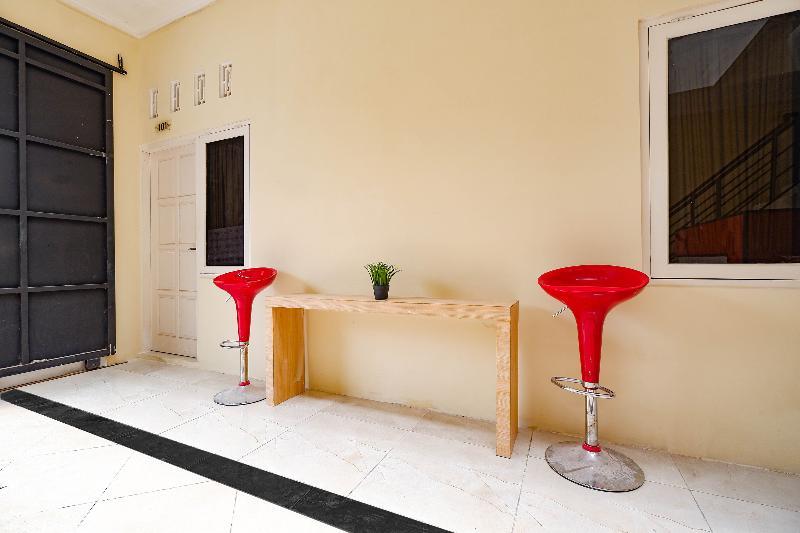 Wisma Fortuna Syariah by OYO Rooms