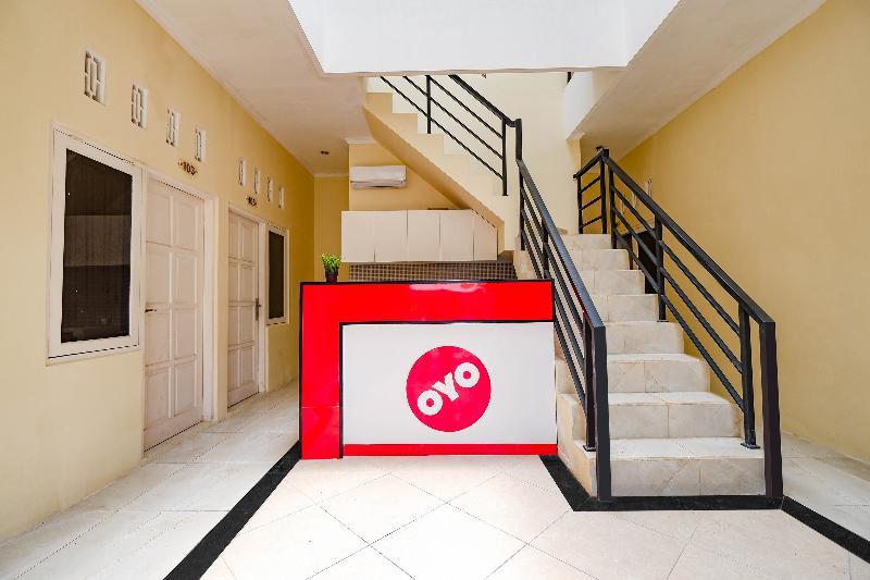 Wisma Fortuna Syariah by OYO Rooms