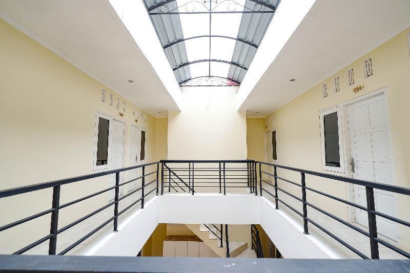 Wisma Fortuna Syariah by OYO Rooms