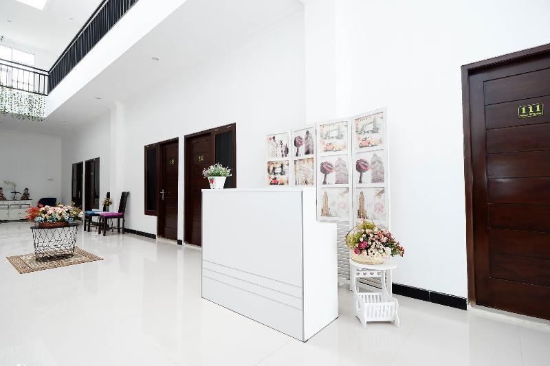 Four D'home by OYO Rooms