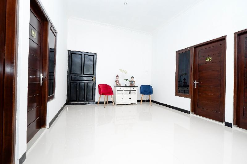 Four D'home by OYO Rooms