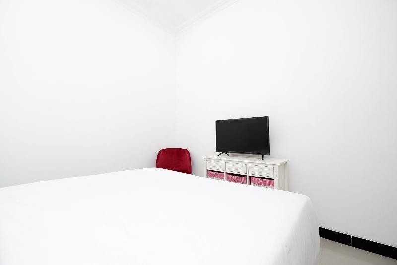 Four D'home by OYO Rooms