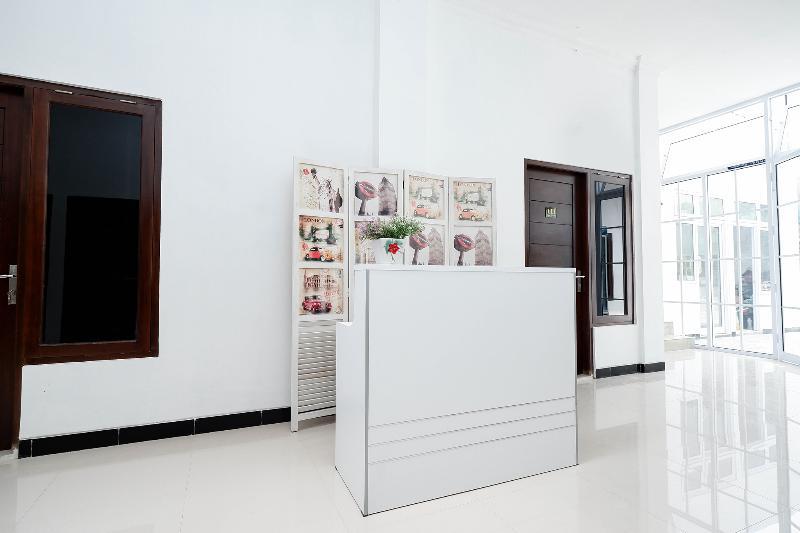 Four D'home by OYO Rooms