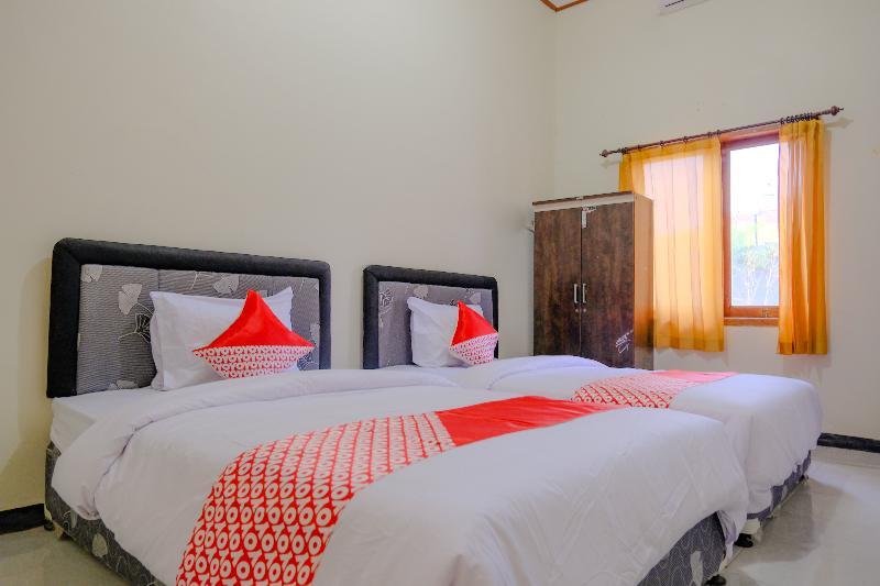 Sakinah Family Residence by OYO Rooms