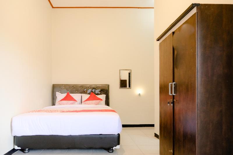 Sakinah Family Residence by OYO Rooms