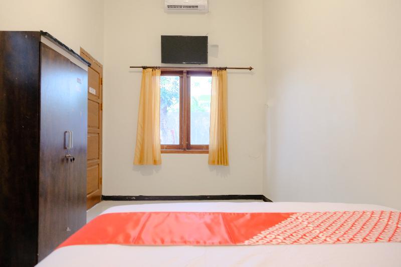 Sakinah Family Residence by OYO Rooms
