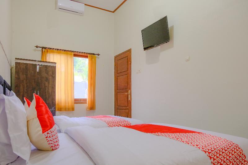 Sakinah Family Residence by OYO Rooms