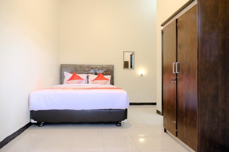 Sakinah Family Residence by OYO Rooms