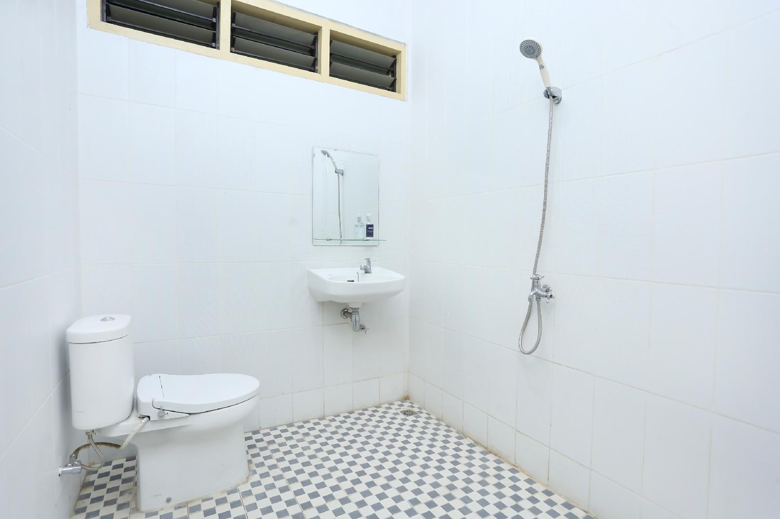 OYO 2268 Tim-tim Homestay Syariah