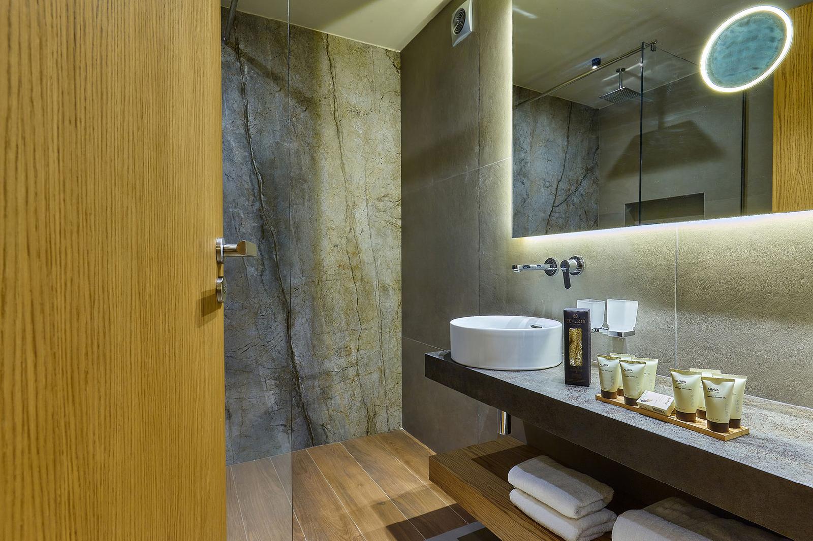 Castello Infinity Suites