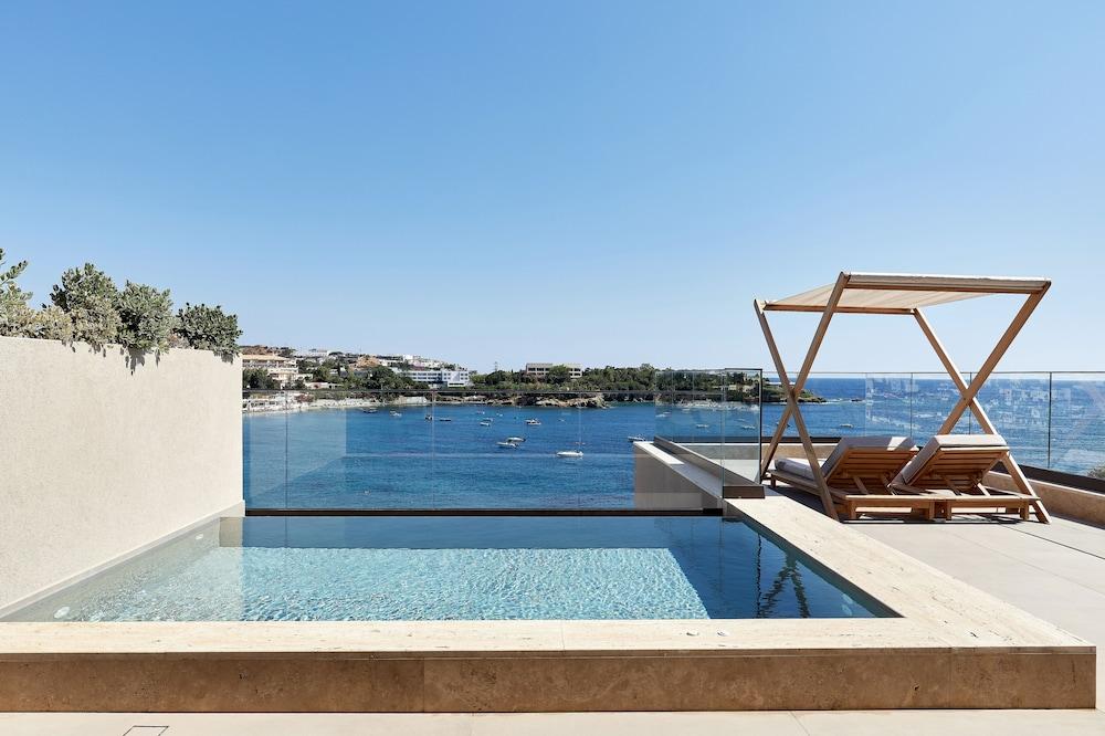 Castello Infinity Suites