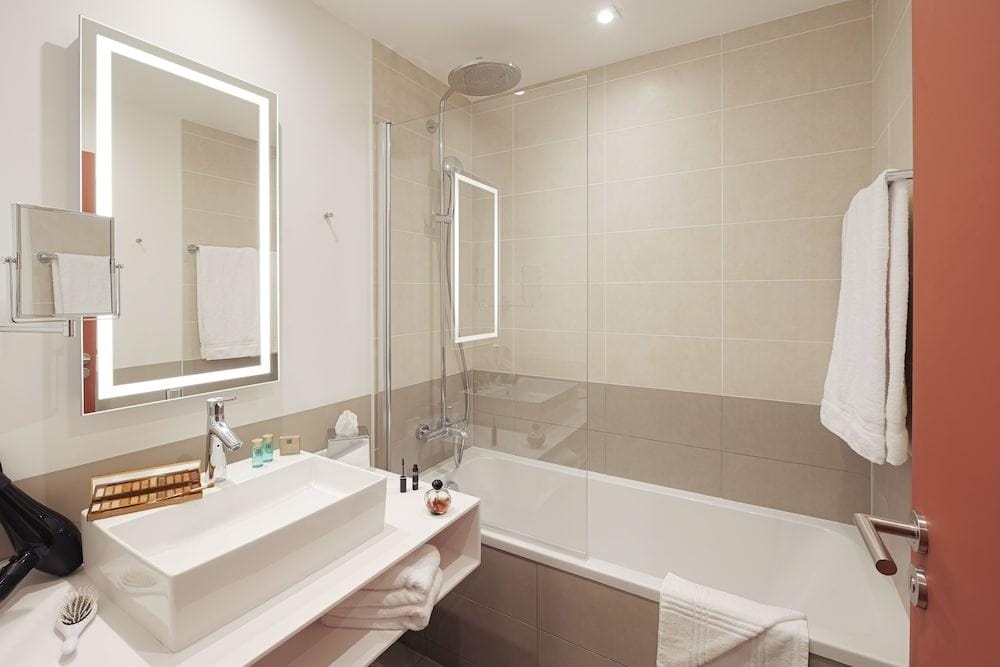 Novotel Annemasse Centre - Porte de Geneve