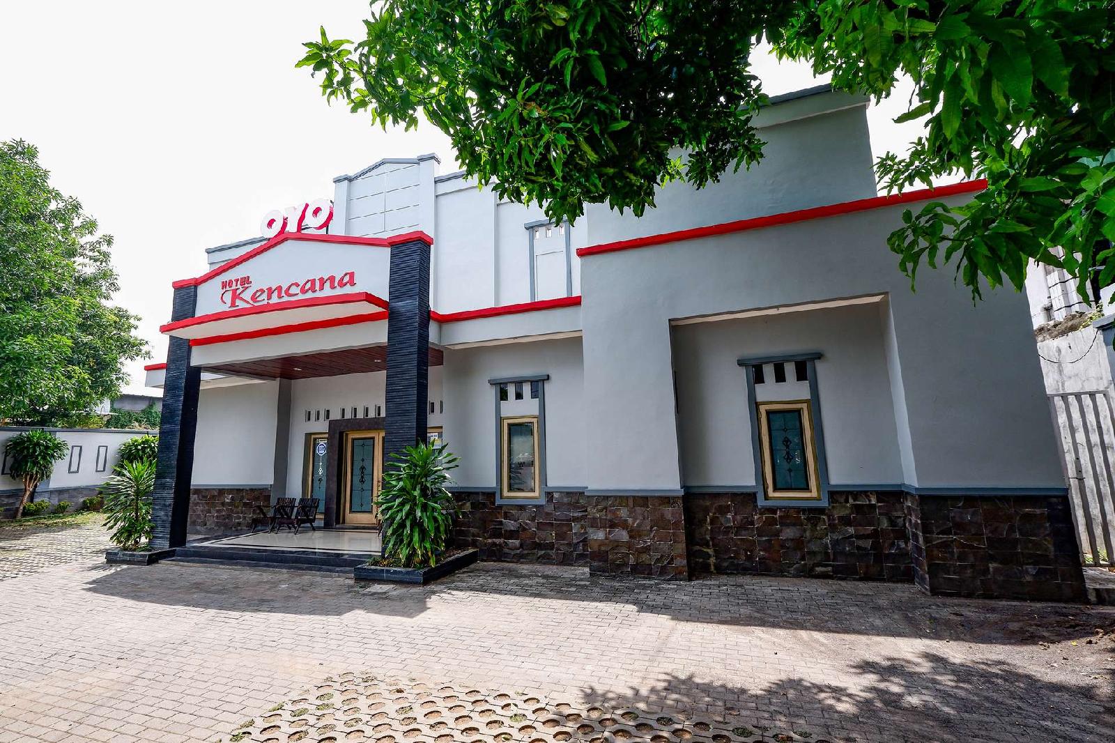 Hotel Kencana by OYO Rooms