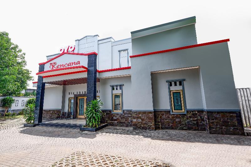 Hotel Kencana by OYO Rooms