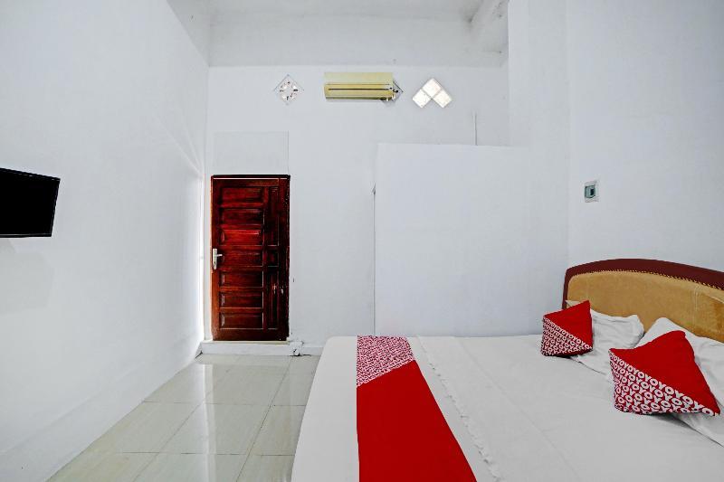 Sepakat Guest House by OYO Rooms